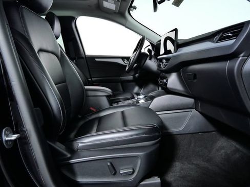 Certified 2025 Ford Escape Platinum AWD/4WD image 11