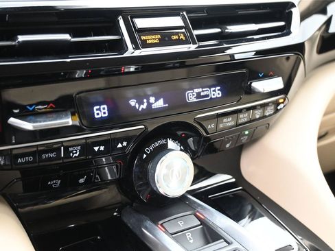 Certified 2023 Acura MDX SH-AWD image 7