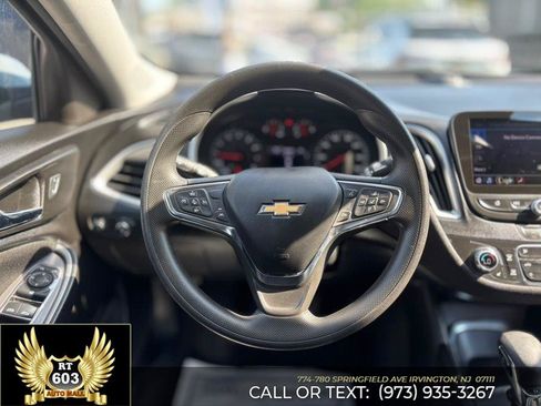 Used 2024 Chevrolet Malibu LT FWD image 12