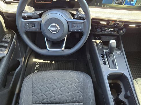 New 2026 Nissan Kicks SV w/ Charging Package FWD image 11