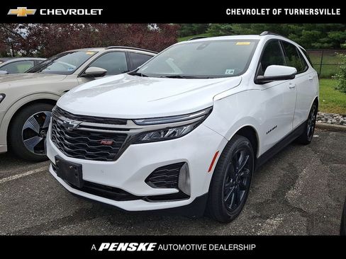 Used 2023 Chevrolet Equinox RS FWD image 1