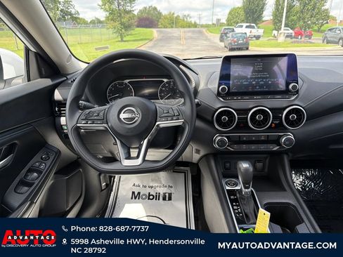 Used 2025 Nissan Sentra SV FWD image 29