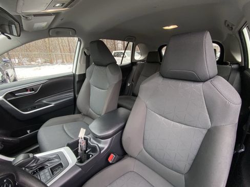 Certified 2025 Toyota RAV4 XLE image 18