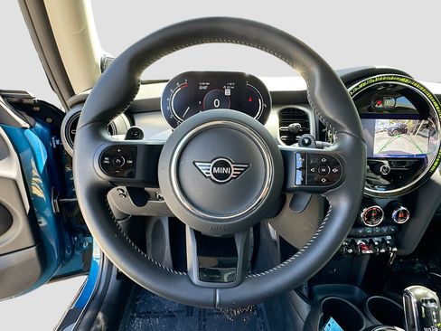 Certified 2024 MINI Cooper S image 11