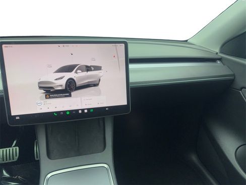 Used 2022 Tesla Model Y Performance image 54