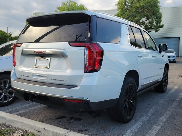 Used 2022 GMC Yukon Denali RWD image 4
