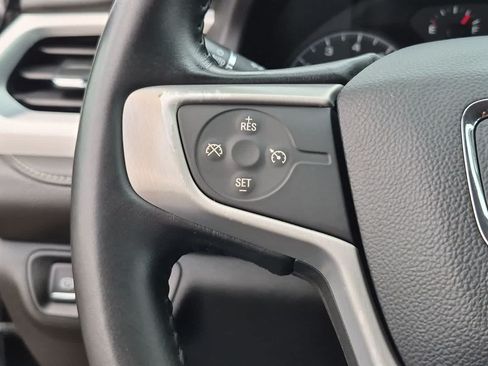 Used 2019 GMC Acadia SLE FWD image 23