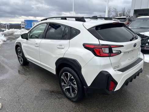 Used 2024 Subaru Crosstrek 2.0i Premium image 12