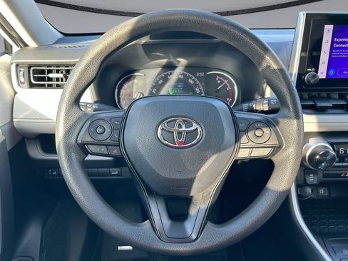 Used 2023 Toyota RAV4 XLE w/ Convenience Package FWD image 15