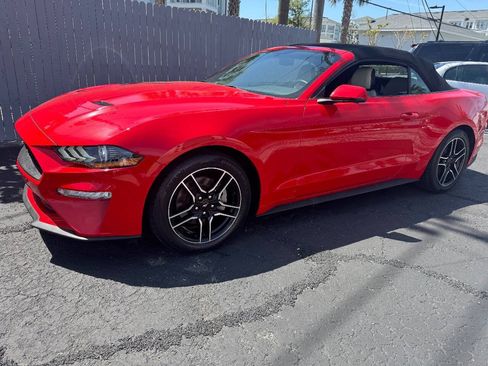 Used 2018 Ford Mustang Premium RWD image 2