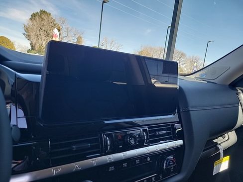 New 2026 Nissan Pathfinder Platinum w/ Cargo Package AWD/4WD image 25
