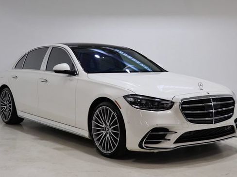 Used 2022 Mercedes-Benz S 580 4MATIC Sedan image 1