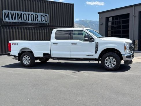 Used 2024 Ford F250 XLT w/ FX4 Off-Road Package AWD/4WD image 3
