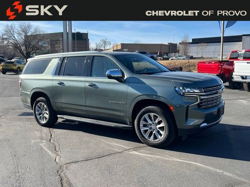 Certified 2023 Chevrolet Suburban Premier image 4