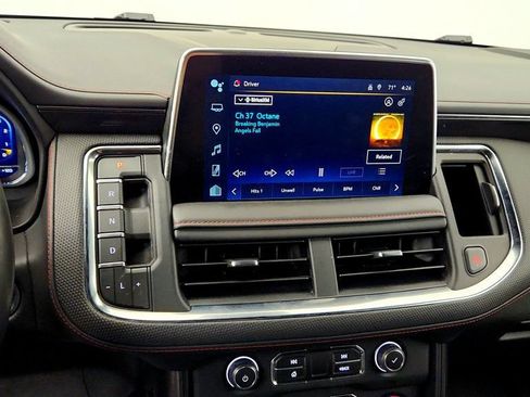 Used 2024 Chevrolet Tahoe RST w/ Luxury Package AWD/4WD image 17