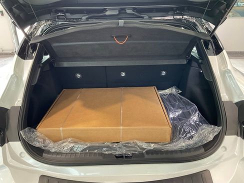 New 2026 Toyota Corolla SE FWD image 17
