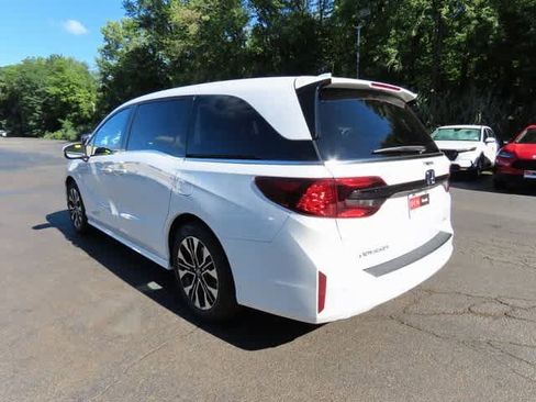 New 2026 Honda Odyssey Elite image 4