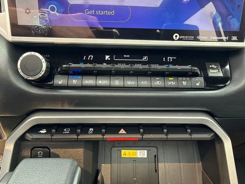 Used 2024 Toyota Sequoia Platinum AWD/4WD image 15
