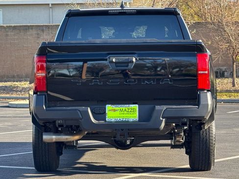 Used 2025 Toyota Tacoma SR image 12