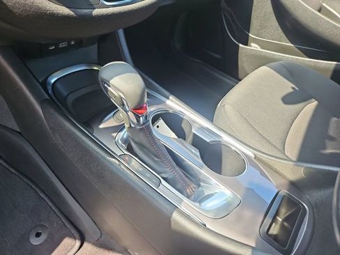 Used 2021 Chevrolet Malibu RS FWD image 24