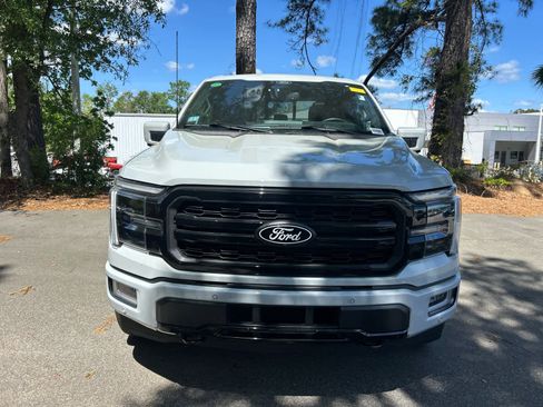 Used 2024 Ford F150 Lariat w/ Equipment Group 502A High image 3