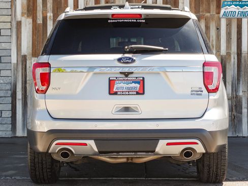 Used 2016 Ford Explorer XLT w/ Equipment Group 202A AWD/4WD image 5