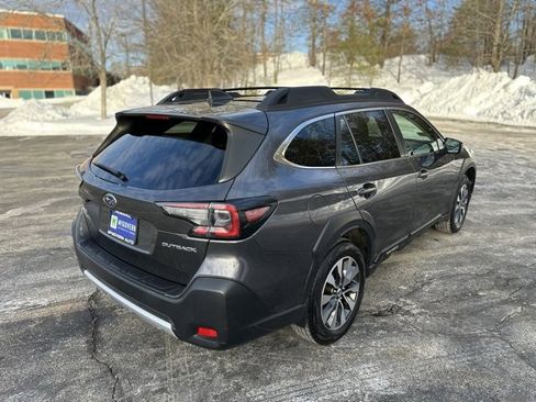 Used 2023 Subaru Outback Limited image 6