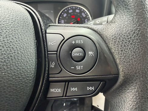 Used 2020 Toyota RAV4 LE w/ Carpet Mat Package FWD image 18