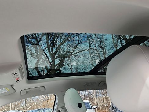 New 2026 Volkswagen Taos SE AWD/4WD image 11