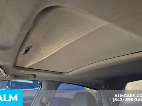 Used 2022 Honda Civic Touring image 11