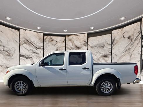 Used 2021 Nissan Frontier SV image 5