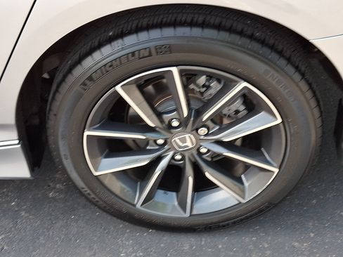Used 2021 Honda Accord EX-L image 8