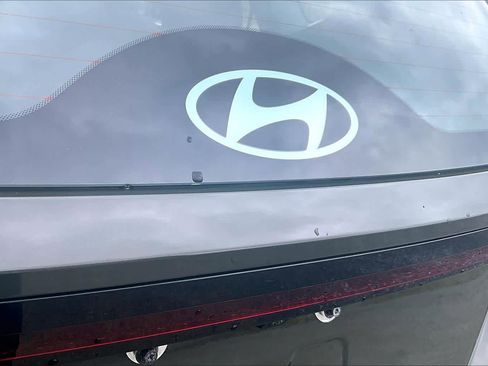 Used 2025 Hyundai Tucson SE FWD image 31