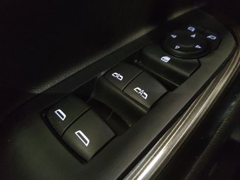 Used 2021 GMC Acadia SLT AWD/4WD image 27