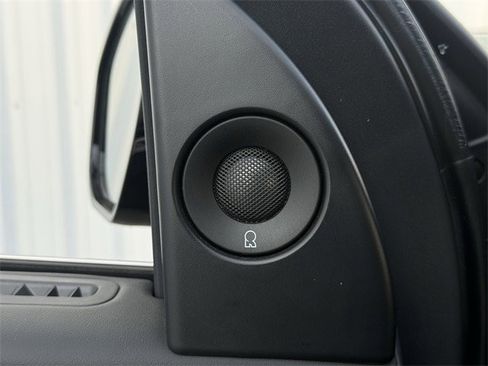 Used 2025 Lincoln Navigator Reserve image 24