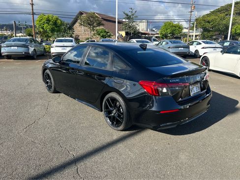 Used 2024 Honda Civic Sport image 4