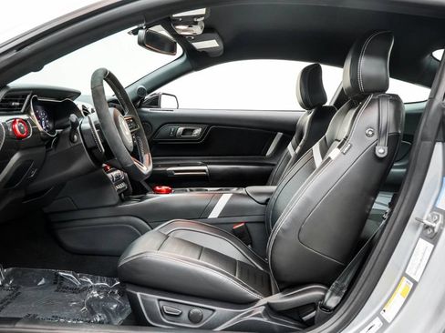 Used 2021 Ford Mustang Shelby GT500 w/ Technology Package RWD image 17