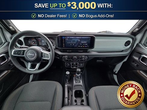 Used 2025 Jeep Wrangler Unlimited Sahara AWD/4WD image 17
