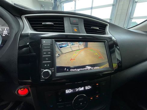 Used 2019 Nissan Sentra SV FWD image 18