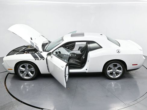Used 2012 Dodge Challenger R/T Plus image 36