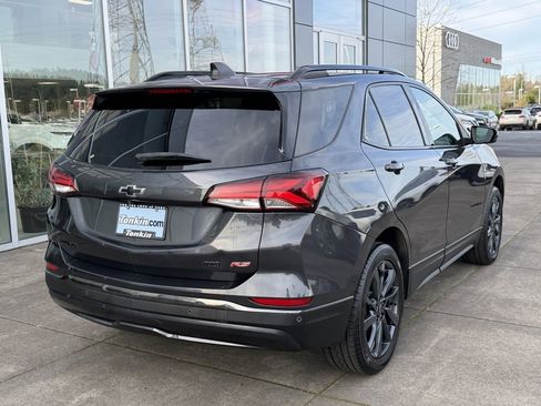 Used 2022 Chevrolet Equinox RS w/ RS Leather Package image 7