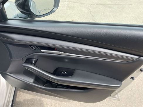 Used 2024 MAZDA MAZDA3 s FWD image 16