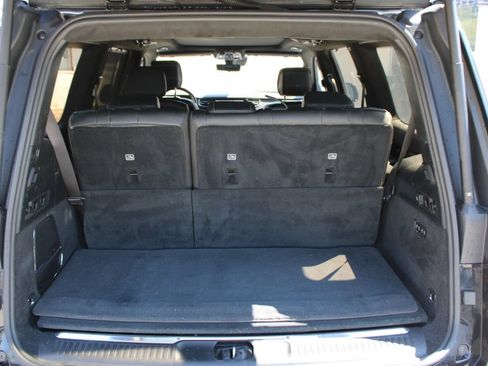 Used 2022 Jeep Grand Wagoneer Series II w/ Premium Group II AWD/4WD image 11