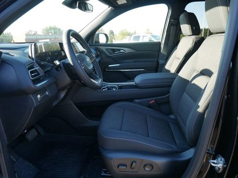 New 2026 Chevrolet Traverse LT w/ LPO, Floor Liner Package image 10