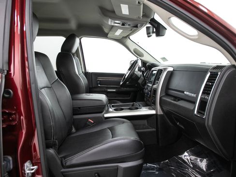 Used 2018 RAM 2500 Laramie AWD/4WD image 13