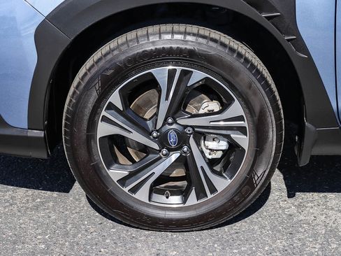 Used 2024 Subaru Crosstrek 2.0i Premium image 12