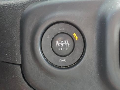Used 2021 Jeep Wrangler Unlimited Sport AWD/4WD image 18
