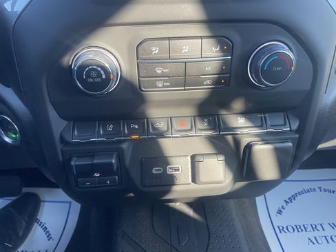 Used 2025 Chevrolet Silverado 2500 Custom w/ Custom Value Package image 24