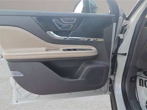 Used 2022 Lincoln Corsair FWD image 30