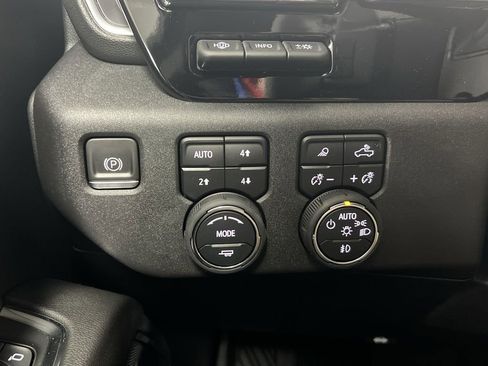 Used 2023 Chevrolet Silverado 1500 LTZ w/ Technology Package AWD/4WD image 18